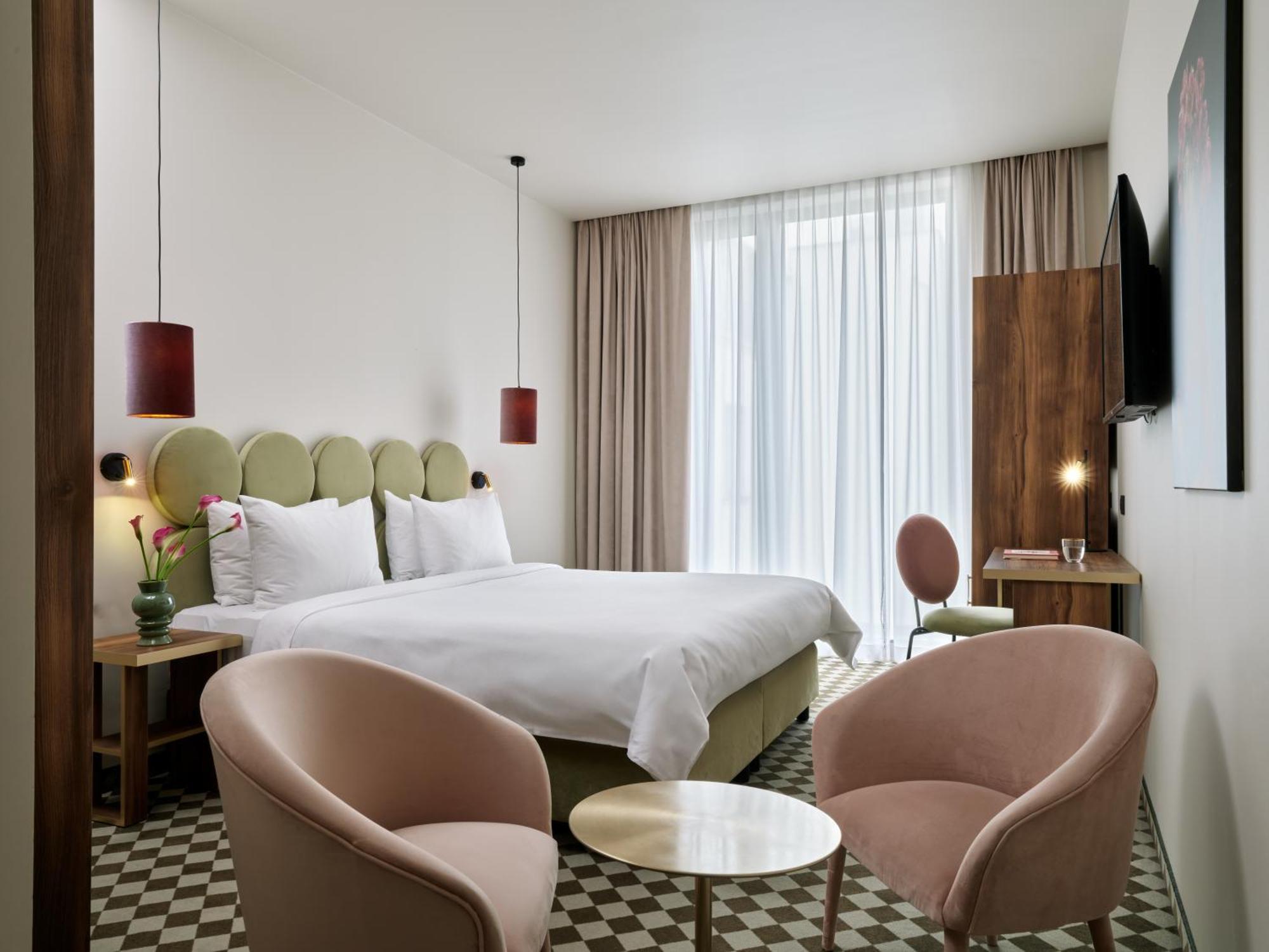 Hotel Pietryna Lodž Exteriér fotografie