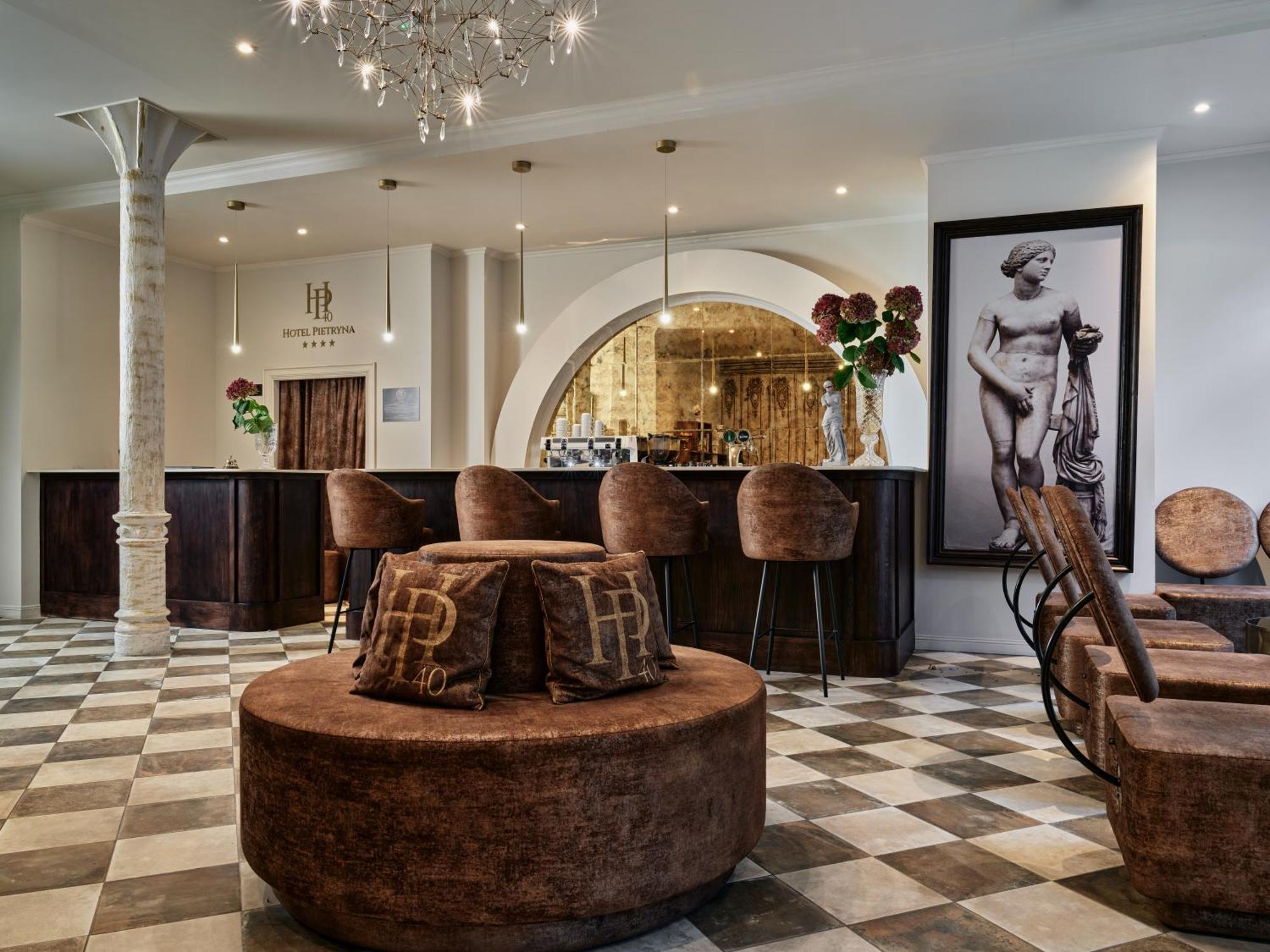 Hotel Pietryna Lodž Exteriér fotografie