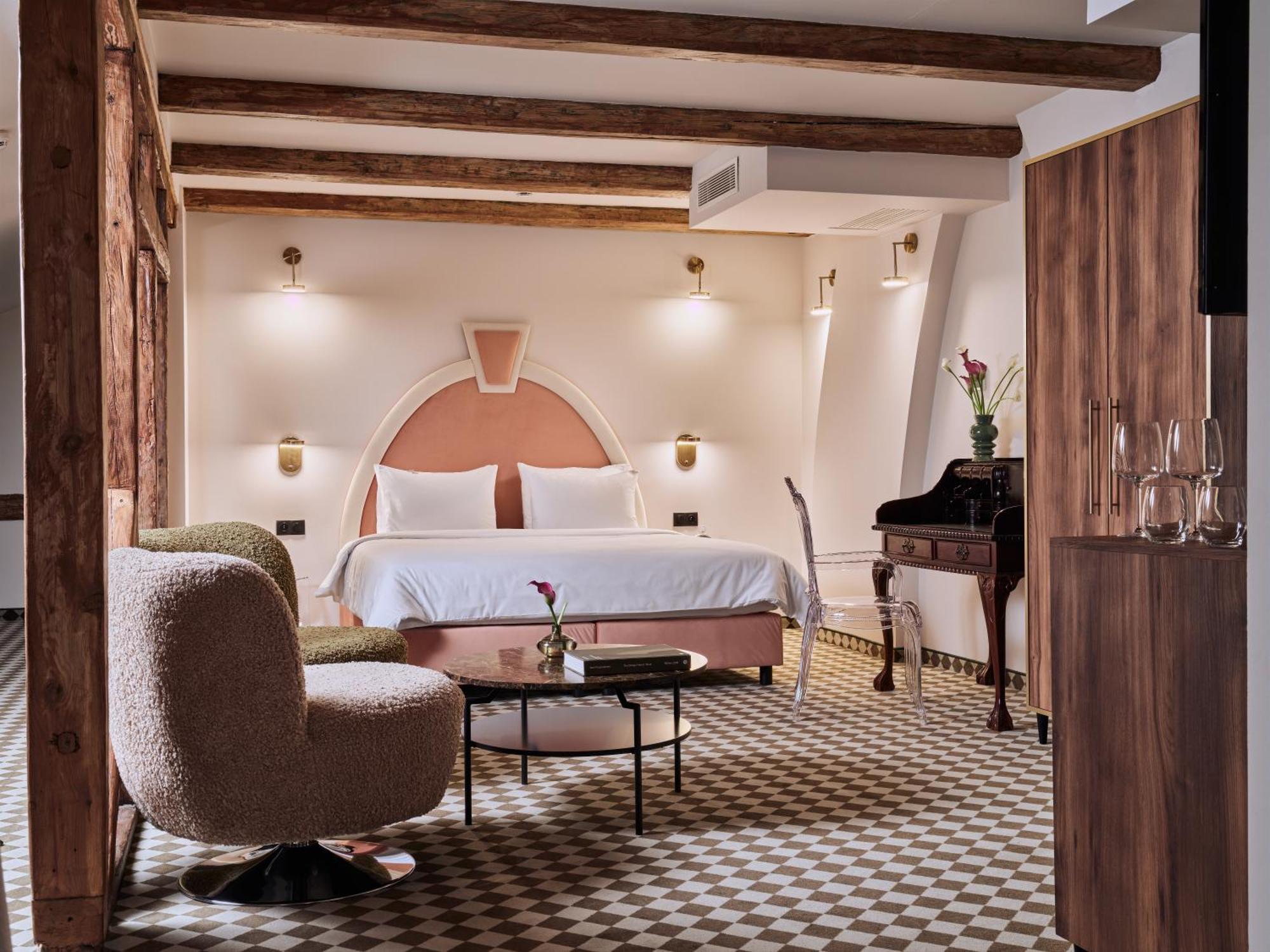 Hotel Pietryna Lodž Exteriér fotografie